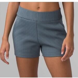 Lululemon Shaped Short (3" ) Size 8 in Sterling Gray Black Stripe High Waist